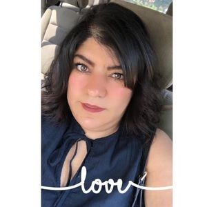 Meet your Posher, Janeth